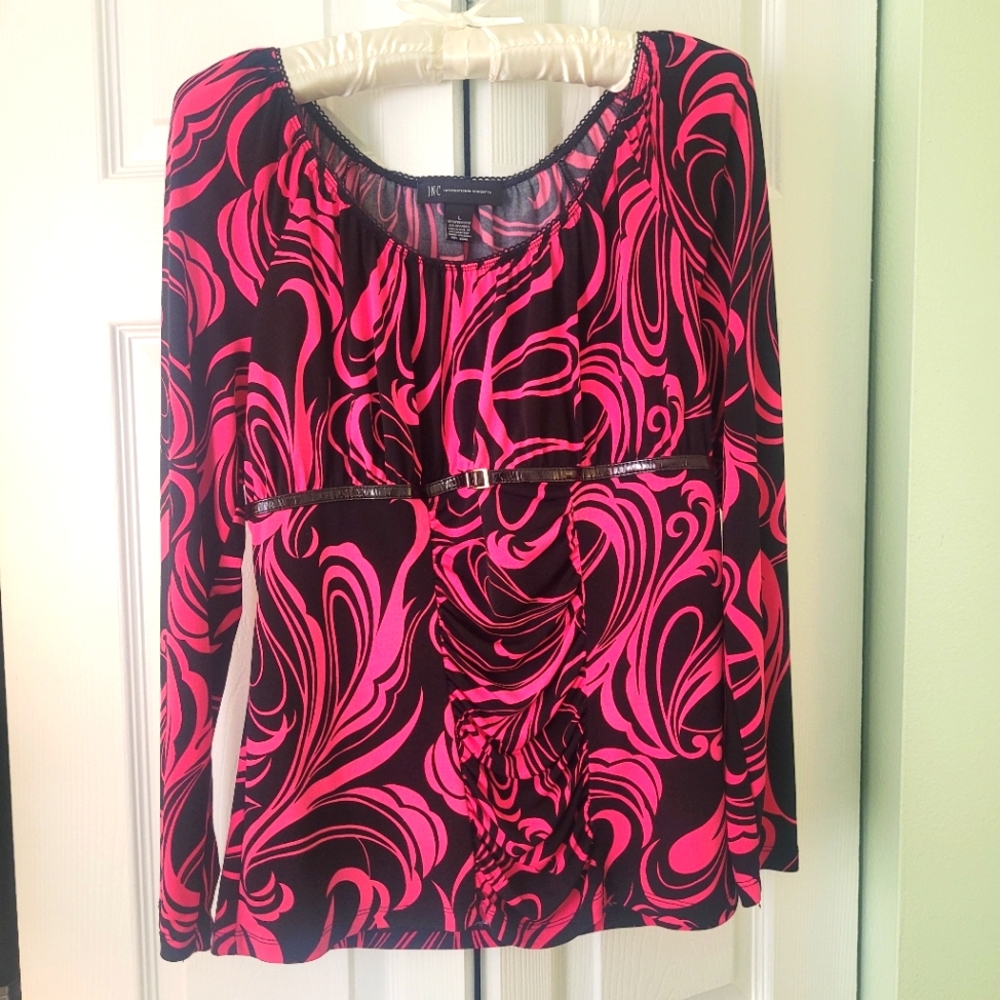Super fun INC pink and black top!